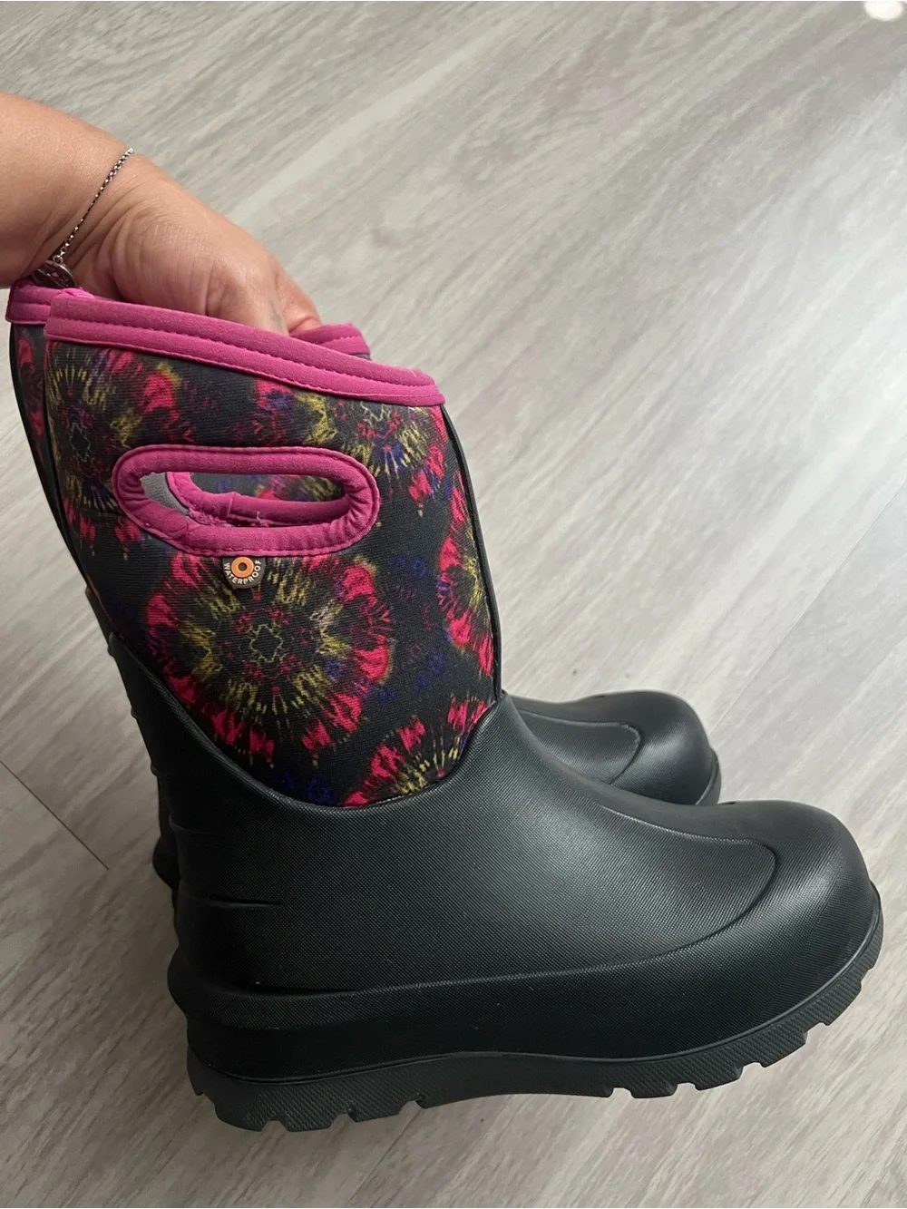Bogs Neo Classic Waterproof Insulated Winter Boots Black Pink Youth 3